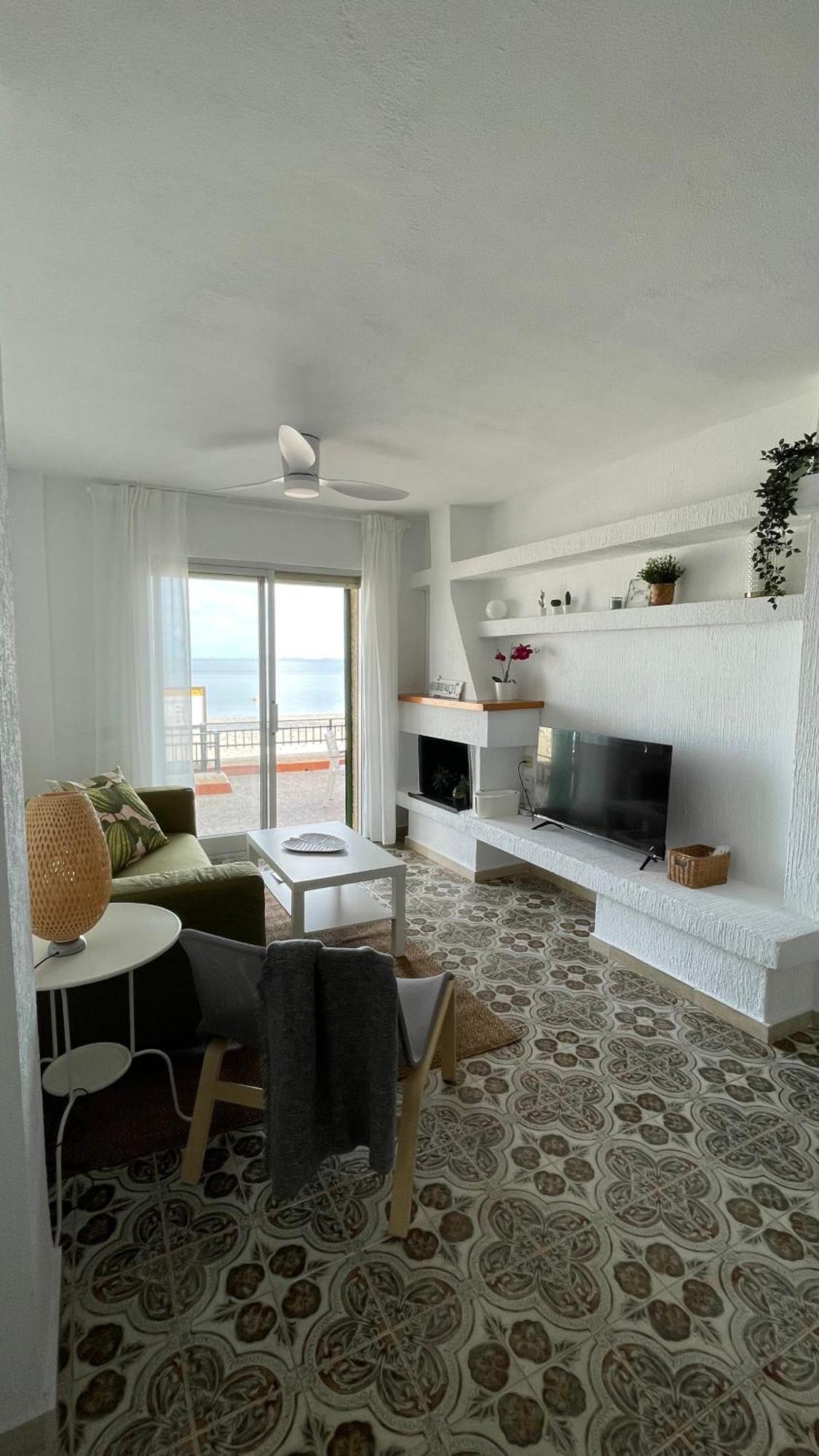 Charming Beachfront Apartment Мурсія Екстер'єр фото