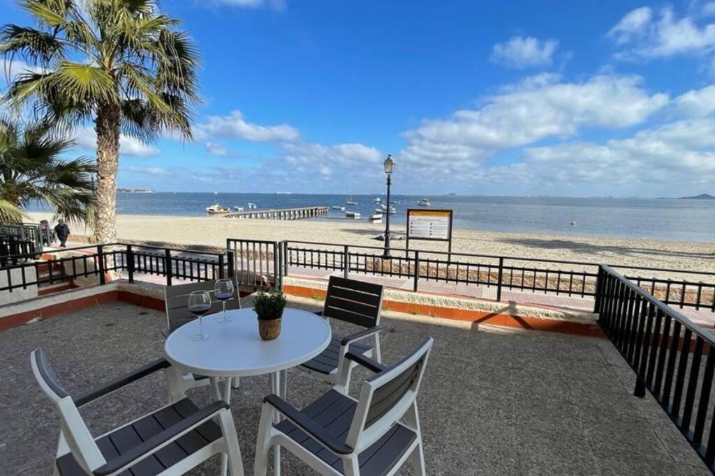 Charming Beachfront Apartment Мурсія Екстер'єр фото